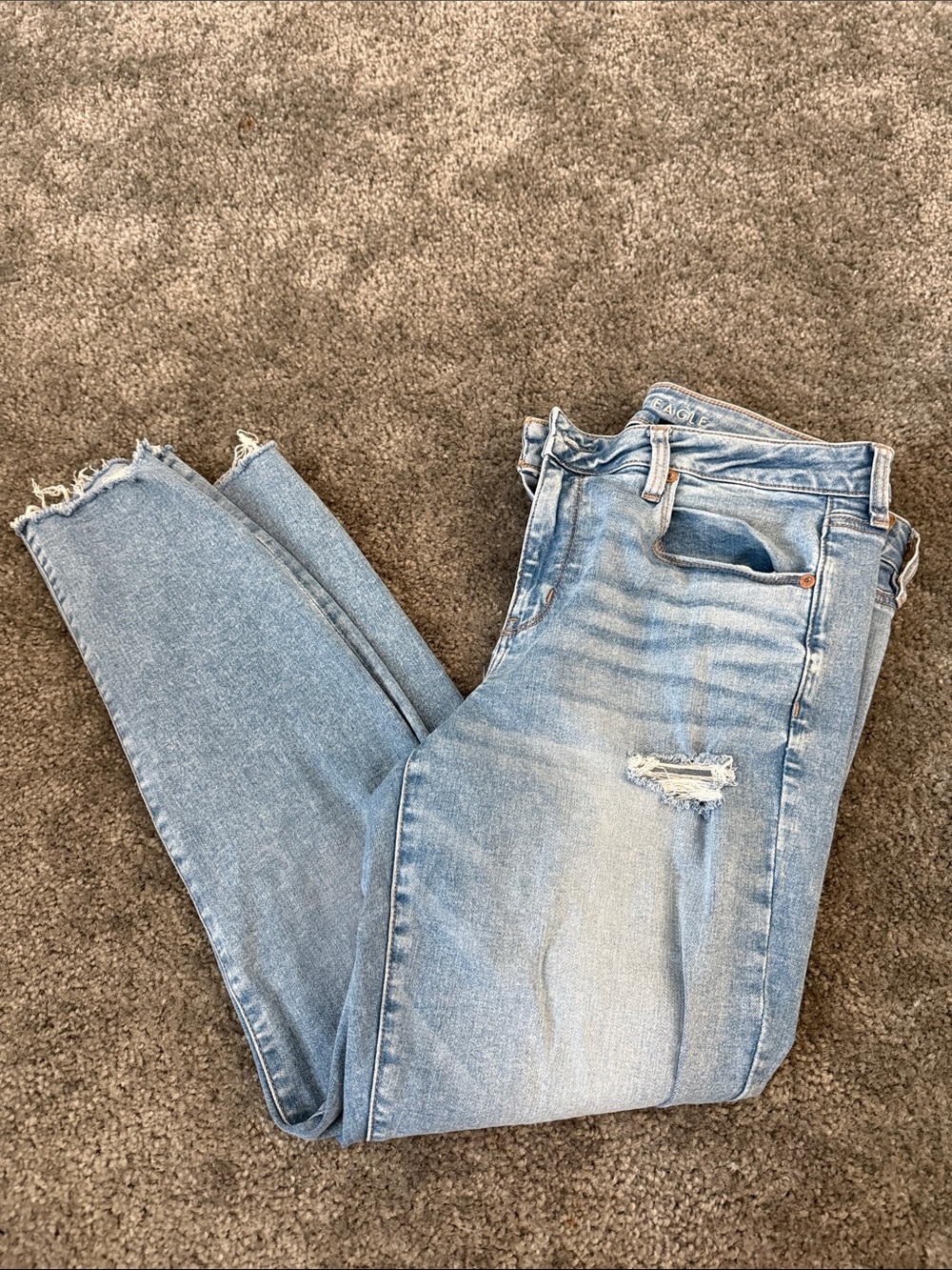 American Eagle Outfitters Light Blue Distressed Skinny Jeans